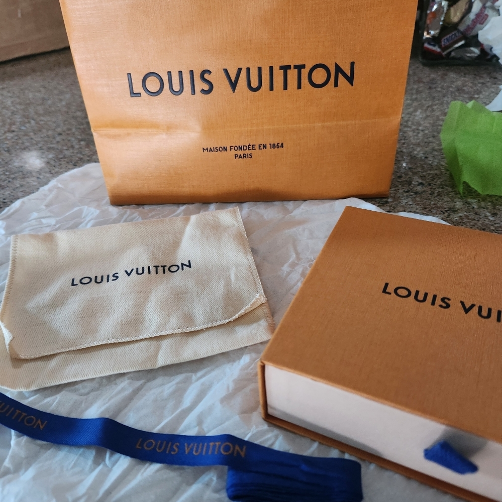 Authentic Louis Vuitton Small Accessories Box and Shopping Bag